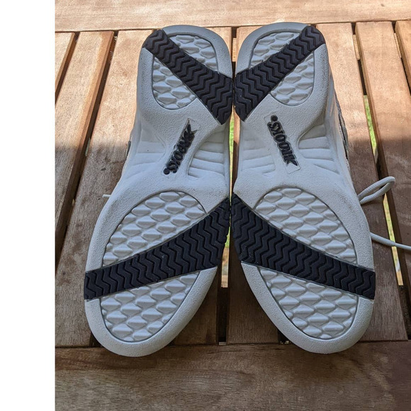 Vintage Brooks white sneakers shoes Style 71861 Women's Size 6 - Picture 9 of 9